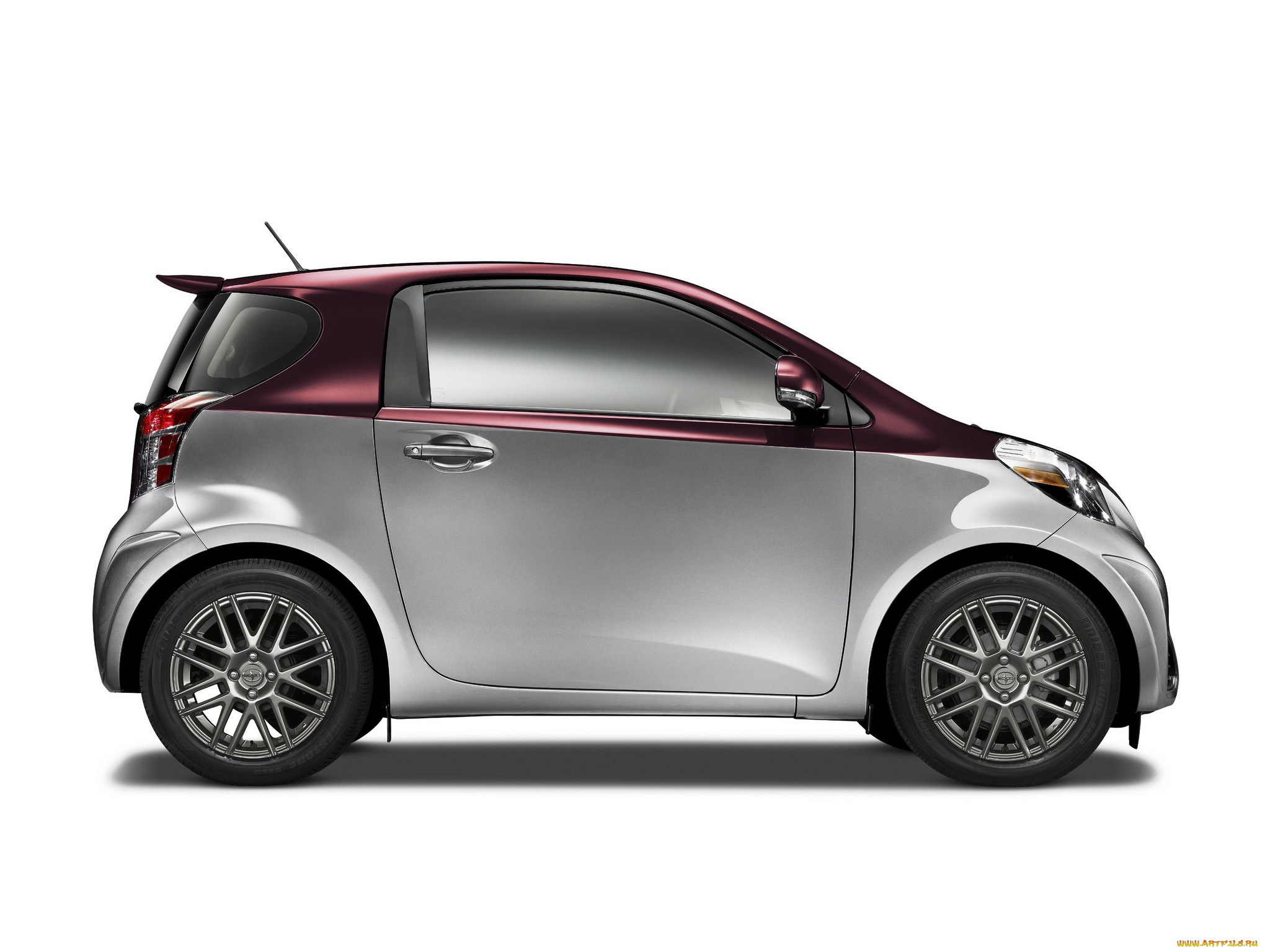 , scion, iq, monogram